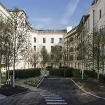 Platinum Apartment By Pla